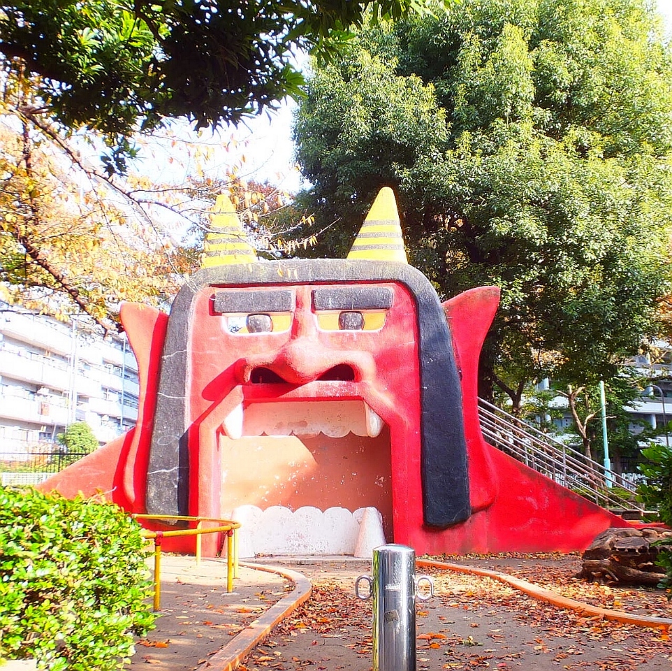立川はアニメの聖地!?銀杏並木が美しい国立昭和記念公園で秋を満喫